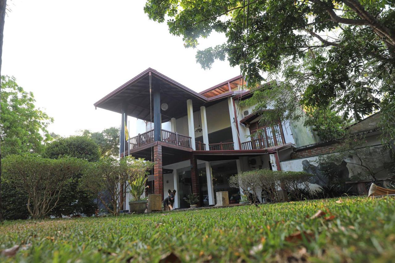 Yala Rich Lodge Tissamaharama Exterior photo